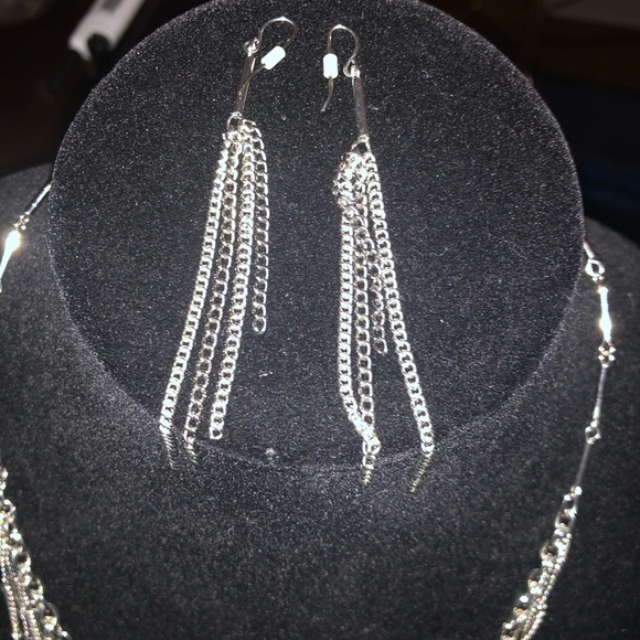 NWOT Necklace with matching earrings. - Picture 1 of 4